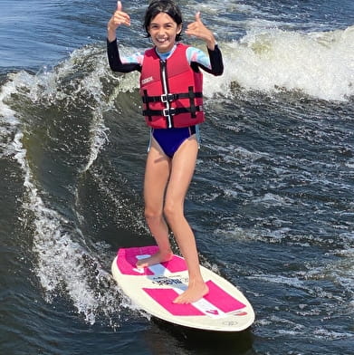 NG School : Ecole de wakeboard, bateau et ski nautique au lac des Settons