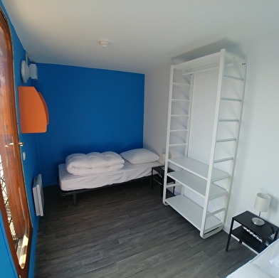 Location  Chambre Cabine n°9 pour 2 personnes Lac des Settons Morvan - Activital